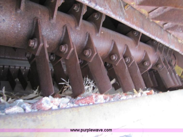 image for item B2210 2000 Caterpillar 470 Lexion RWA combine