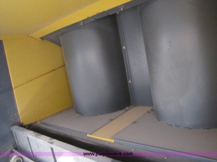 image for item B2210 2000 Caterpillar 470 Lexion RWA combine