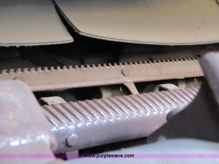 image for item B2210 2000 Caterpillar 470 Lexion RWA combine