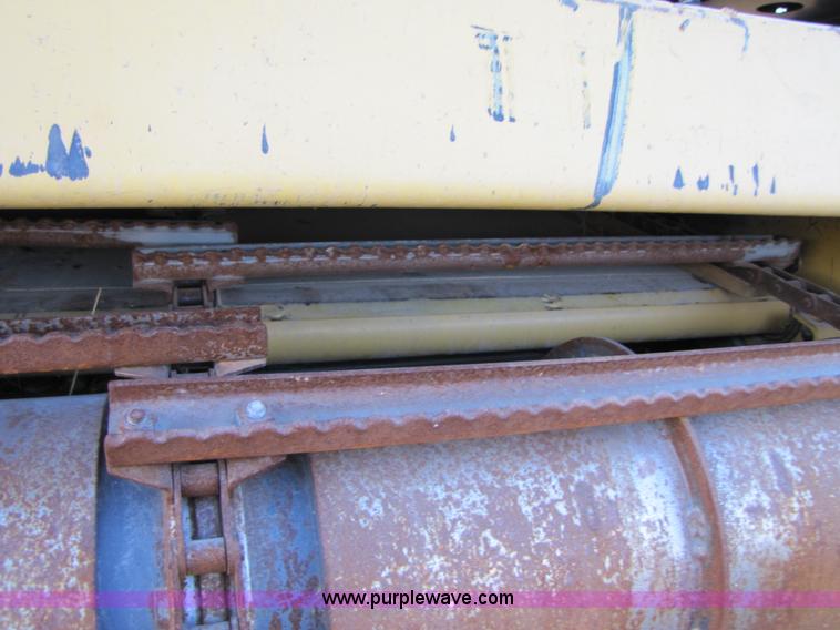 image for item B2210 2000 Caterpillar 470 Lexion RWA combine