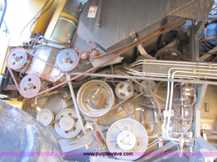 image for item B2210 2000 Caterpillar 470 Lexion RWA combine