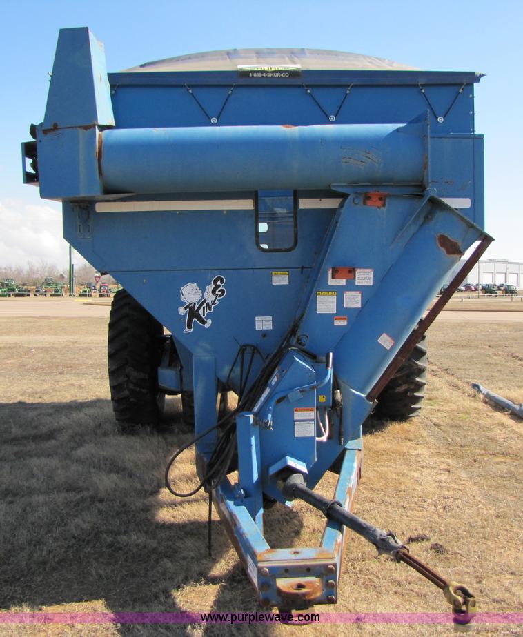image for item B2211 Kinze 840 row crop grain cart