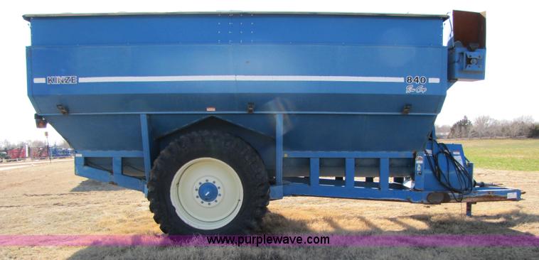 image for item B2211 Kinze 840 row crop grain cart