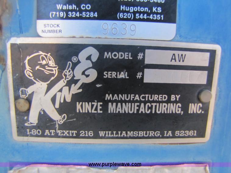 image for item B2211 Kinze 840 row crop grain cart