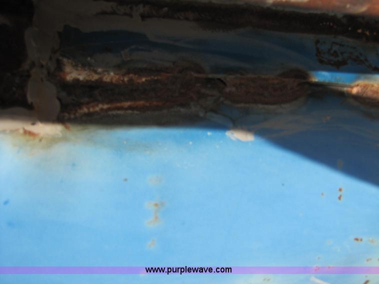 image for item B2211 Kinze 840 row crop grain cart