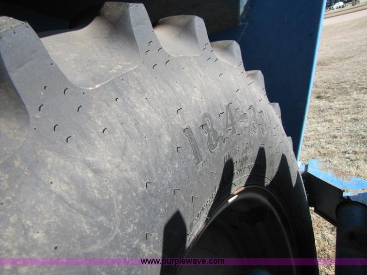 image for item B2211 Kinze 840 row crop grain cart