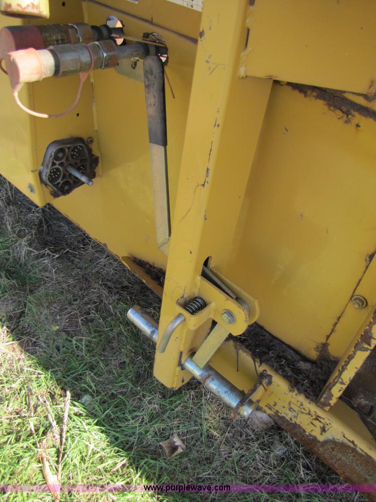 image for item B2212 2001 Caterpillar F30 30' platform