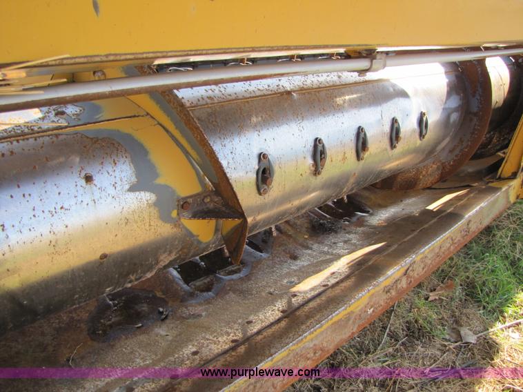 image for item B2212 2001 Caterpillar F30 30' platform