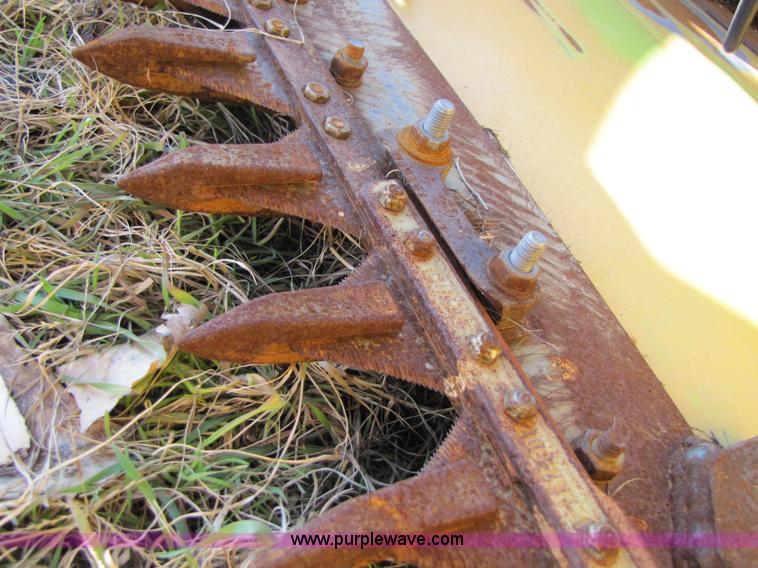 image for item B2212 2001 Caterpillar F30 30' platform