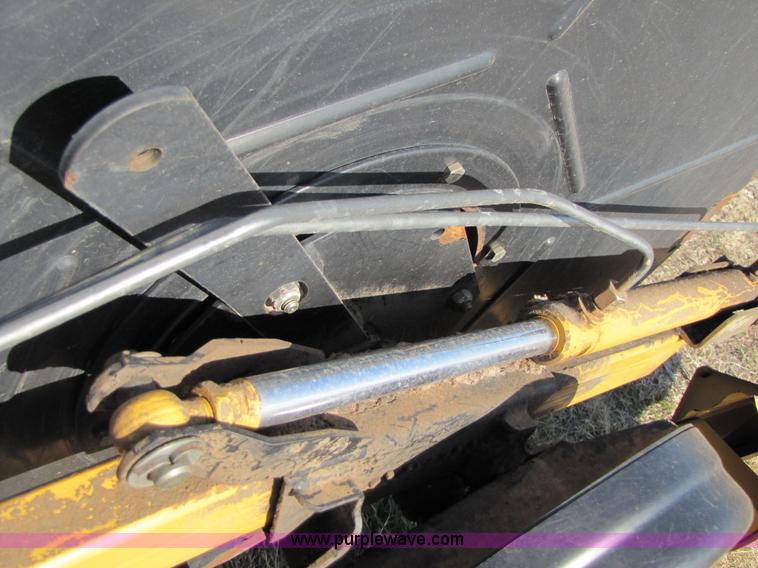 image for item B2212 2001 Caterpillar F30 30' platform