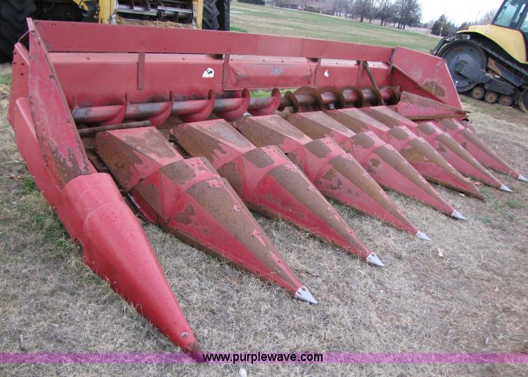 image for item B2213 Case IH 938 corn head