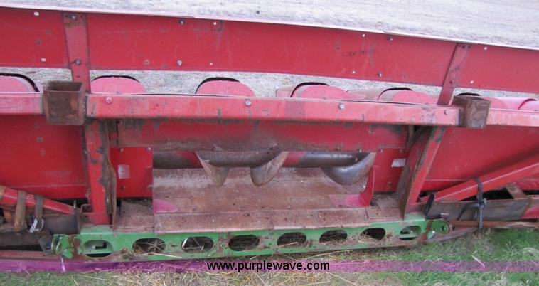 image for item B2213 Case IH 938 corn head