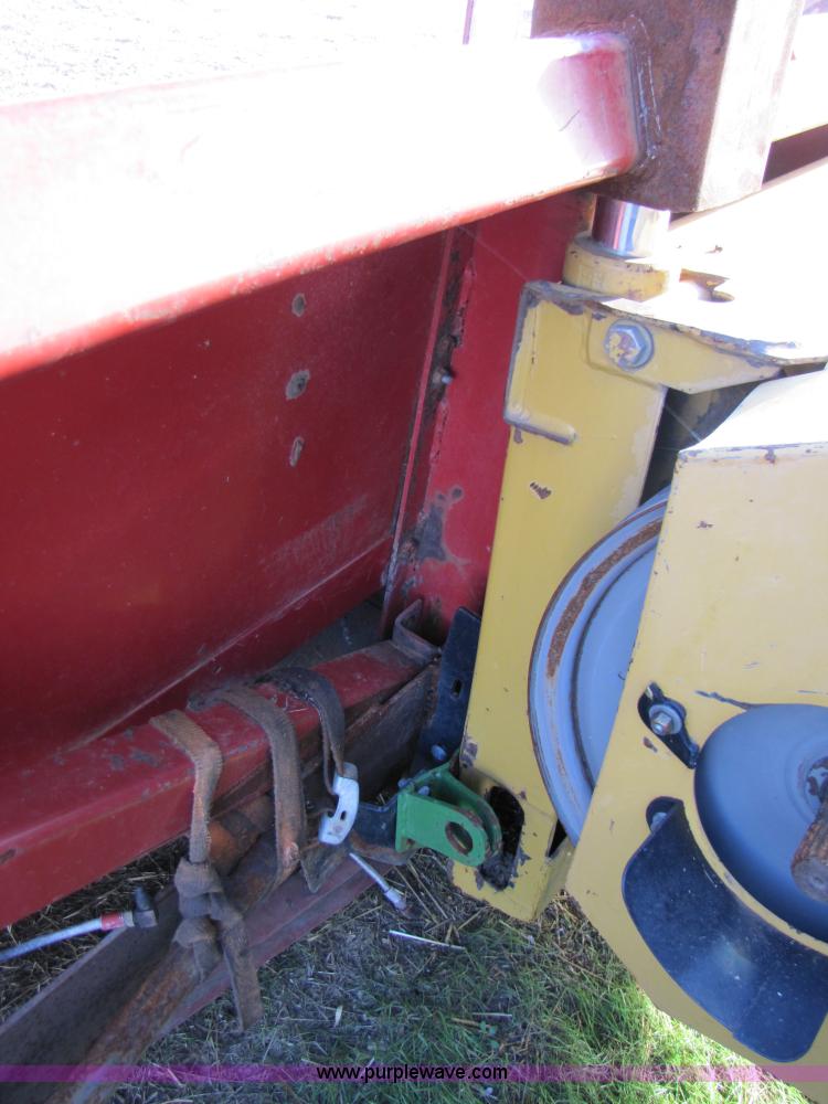 image for item B2213 Case IH 938 corn head