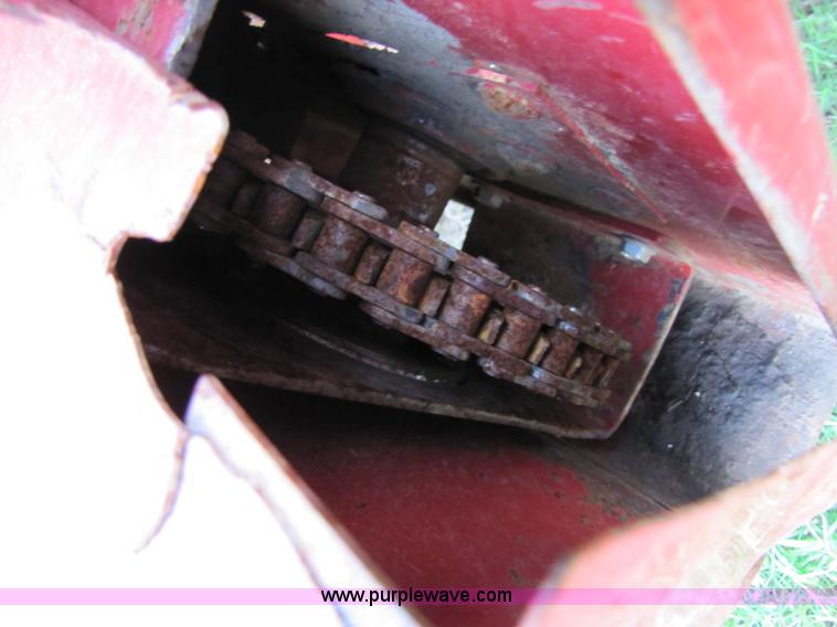 image for item B2213 Case IH 938 corn head