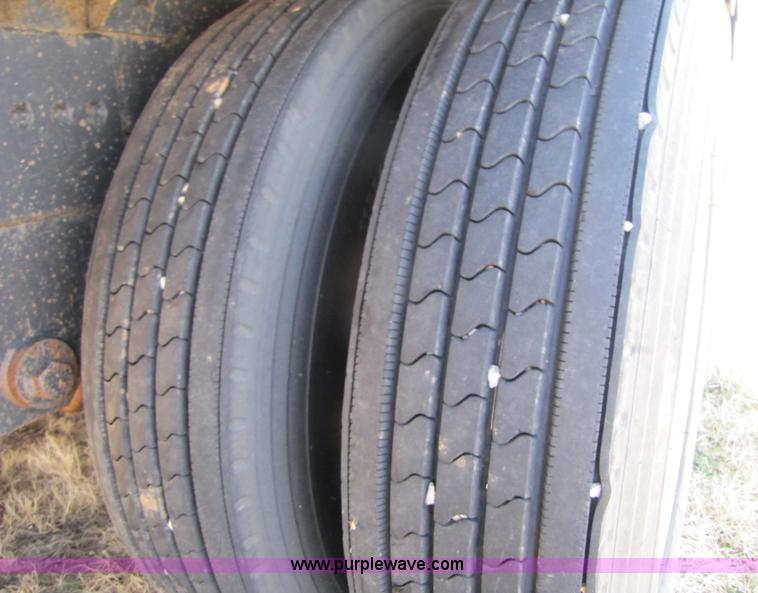 image for item B2214 2000 Timpte Super Hopper 42' aluminum grain trailer