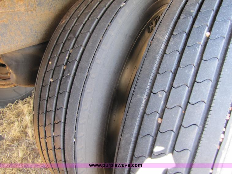 image for item B2214 2000 Timpte Super Hopper 42' aluminum grain trailer