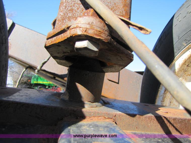 image for item B2219 M.d. P38 38' header trailer