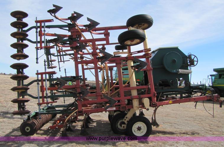 image for item B2235 Krause 4330 31' chisel plow with Flex-King seeder