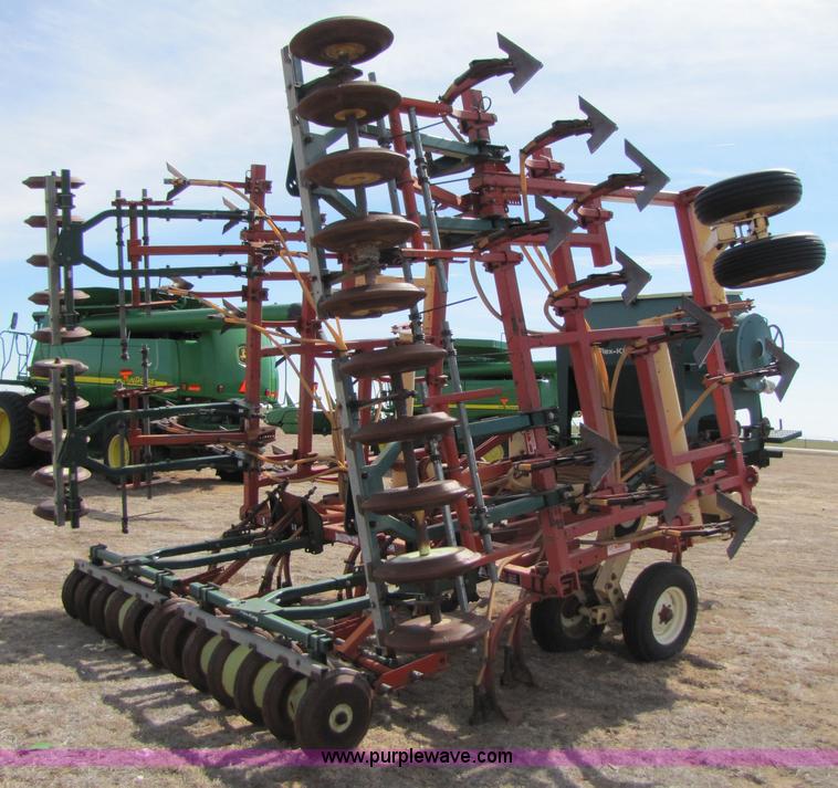image for item B2235 Krause 4330 31' chisel plow with Flex-King seeder