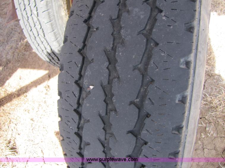 image for item B2235 Krause 4330 31' chisel plow with Flex-King seeder