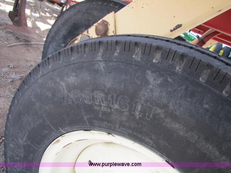 image for item B2235 Krause 4330 31' chisel plow with Flex-King seeder