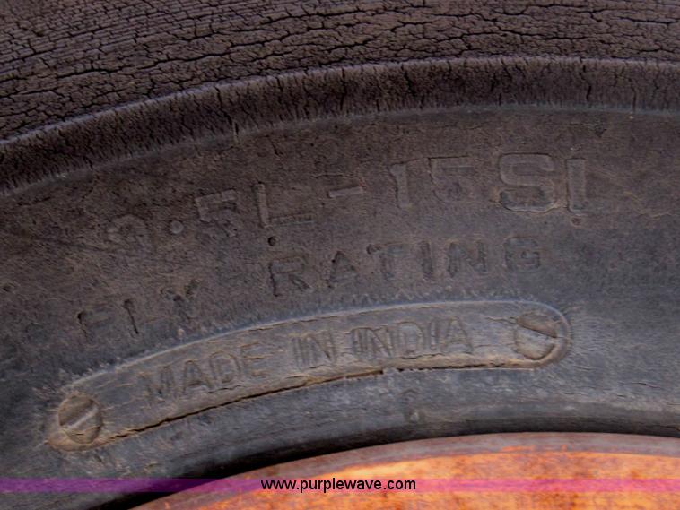 image for item B2235 Krause 4330 31' chisel plow with Flex-King seeder