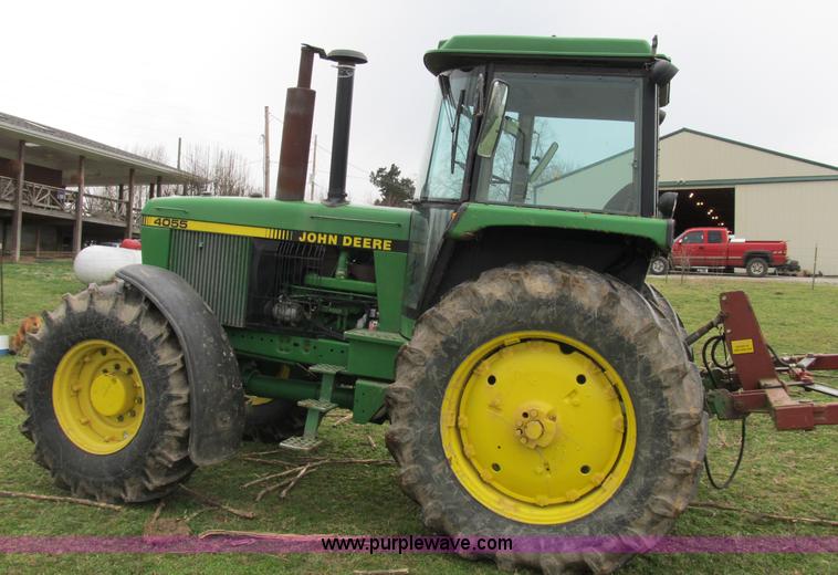 image for item B2618 1989 John Deere 4055 MFWD tractor
