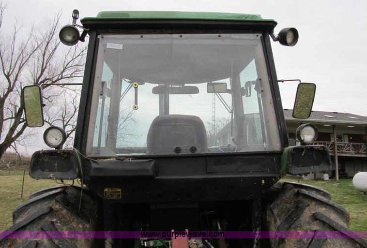 image for item B2618 1989 John Deere 4055 MFWD tractor