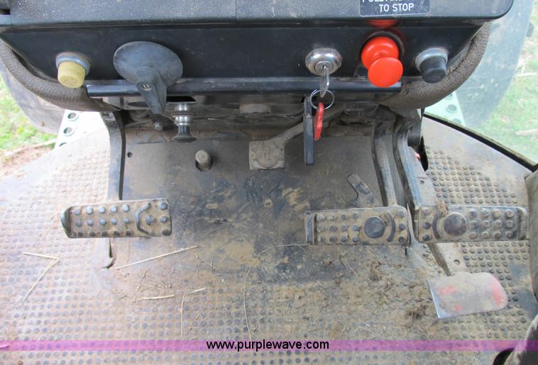 image for item B2618 1989 John Deere 4055 MFWD tractor