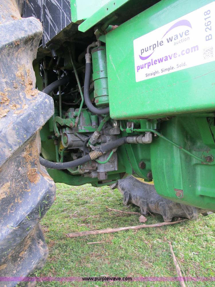 image for item B2618 1989 John Deere 4055 MFWD tractor