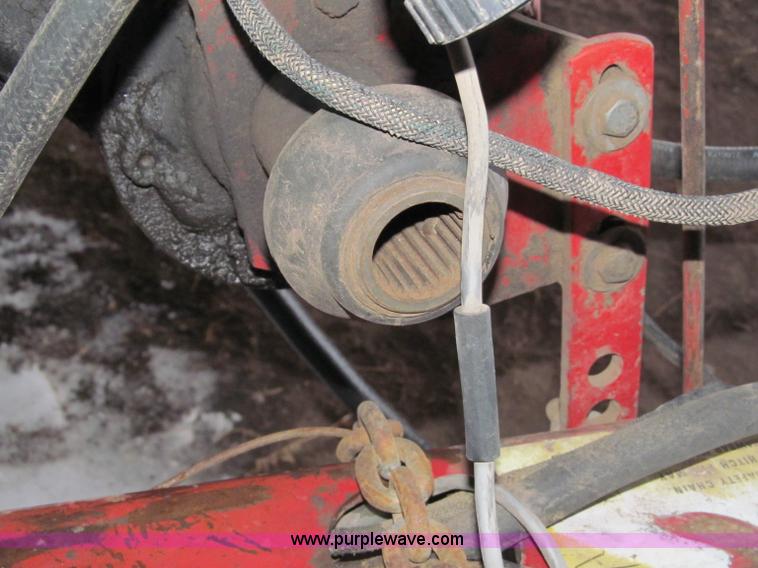 image for item B5102 International 800 Cyclo Air 8 row planter