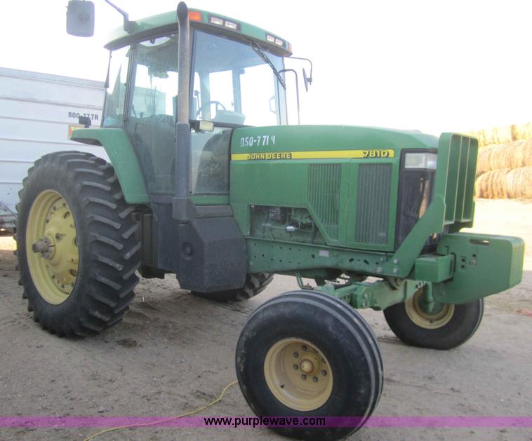image for item B5668 1998 John Deere 7810 tractor