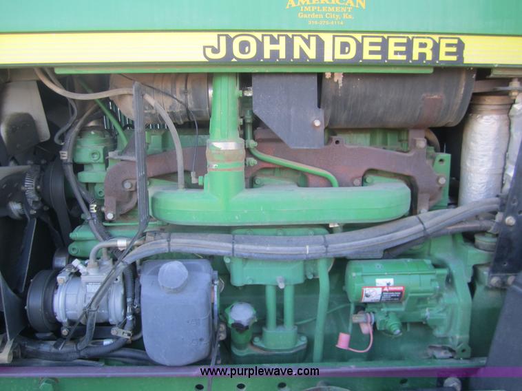 image for item B5668 1998 John Deere 7810 tractor