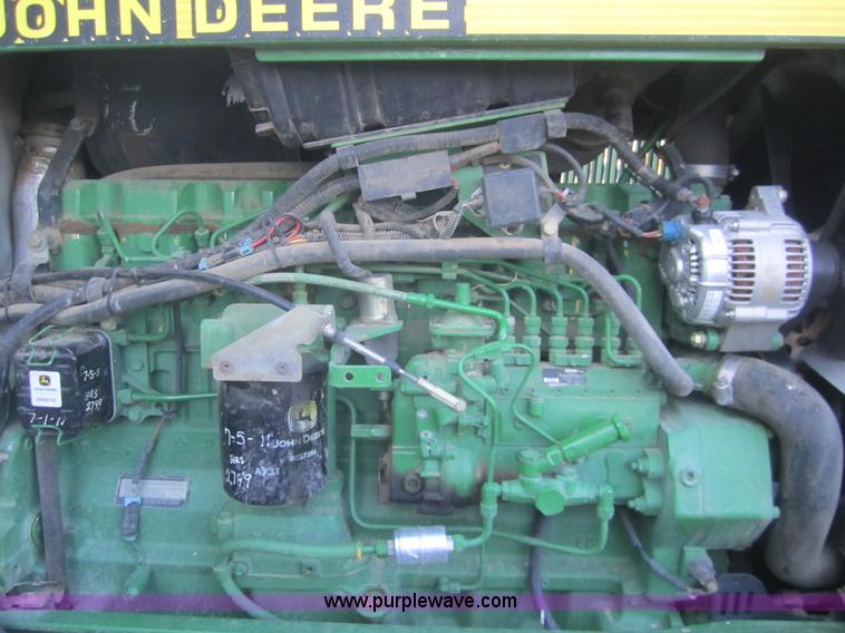 image for item B5668 1998 John Deere 7810 tractor