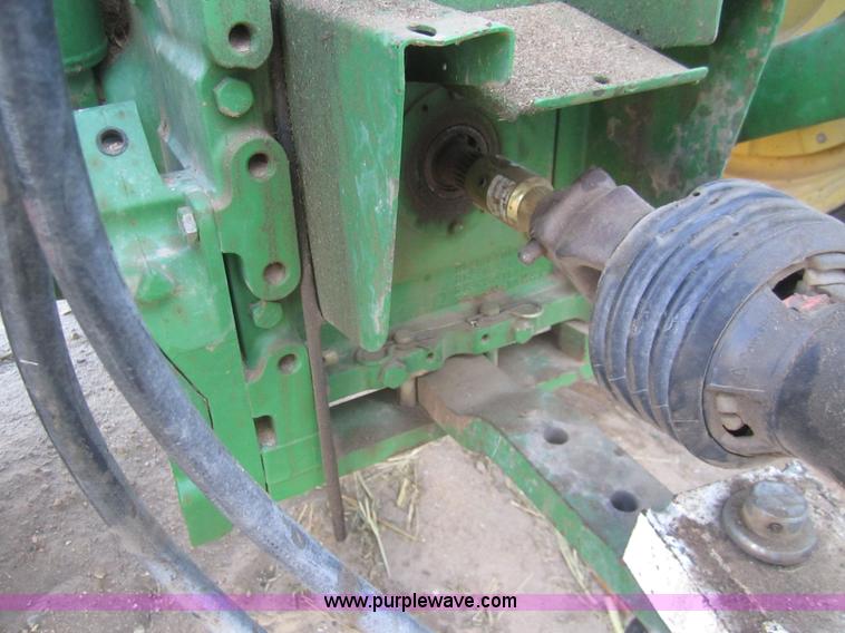 image for item B5668 1998 John Deere 7810 tractor