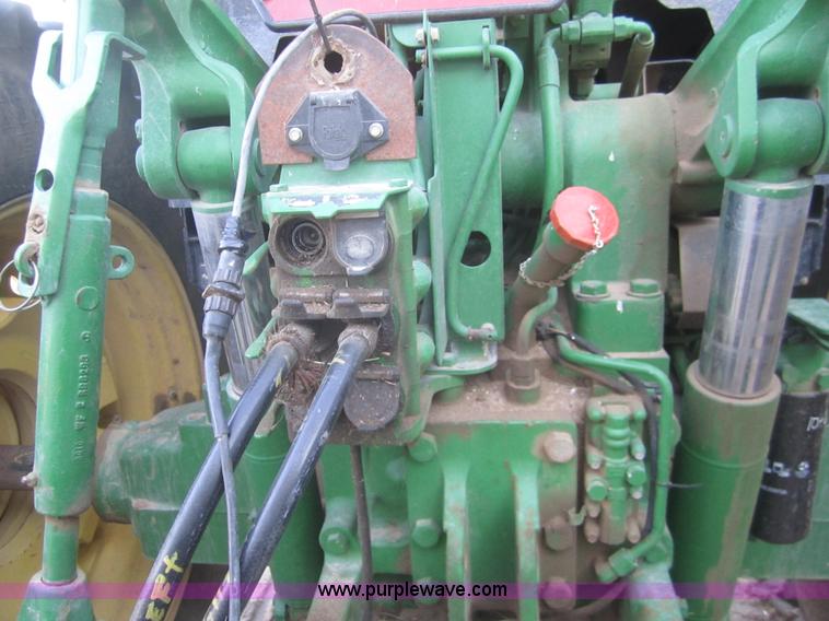 image for item B5668 1998 John Deere 7810 tractor