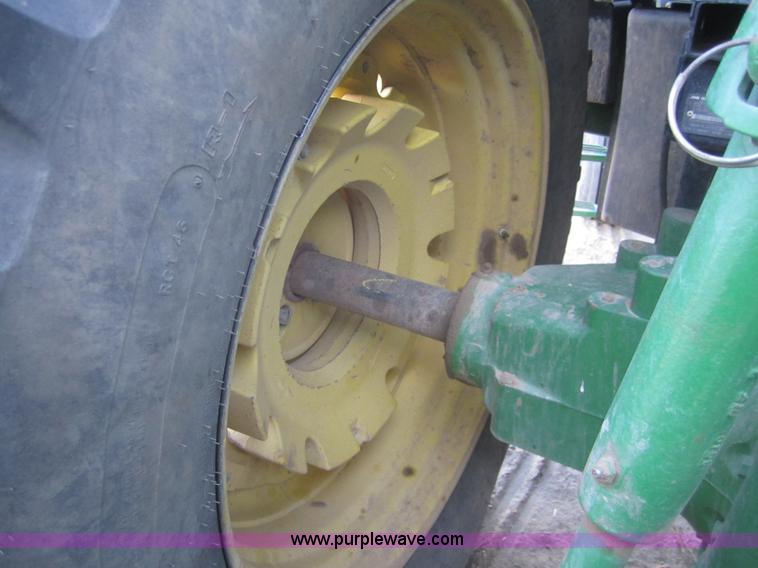 image for item B5668 1998 John Deere 7810 tractor