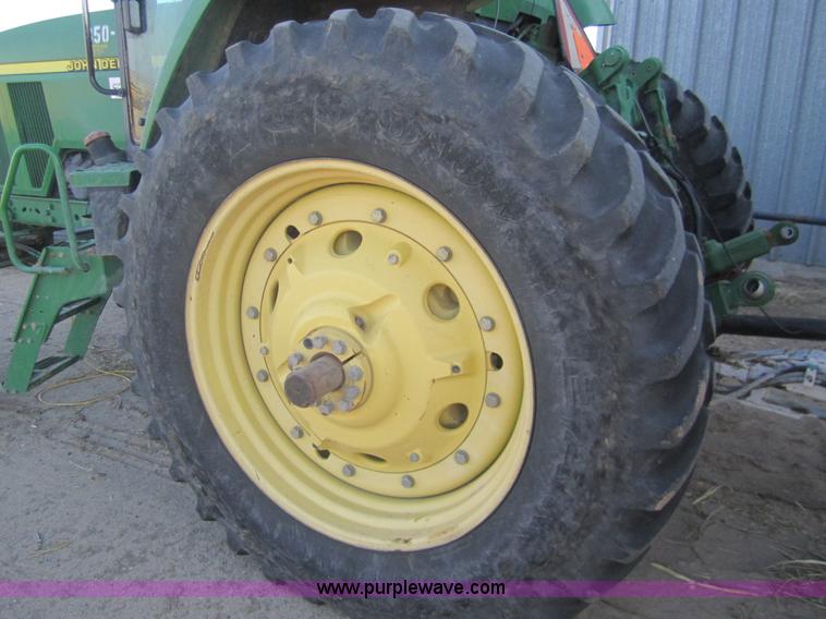image for item B5668 1998 John Deere 7810 tractor