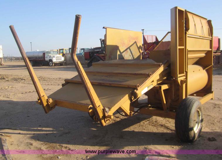 image for item B5670 HayBuster 256 Plus II bale processor