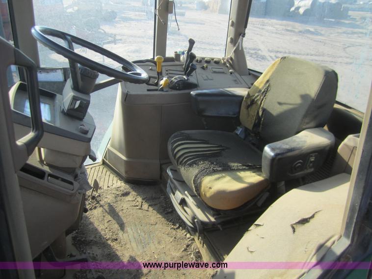 image for item B5671 1998 John Deere 7810 MFWD tractor