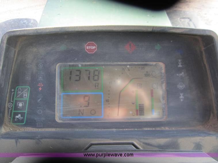 image for item B5671 1998 John Deere 7810 MFWD tractor