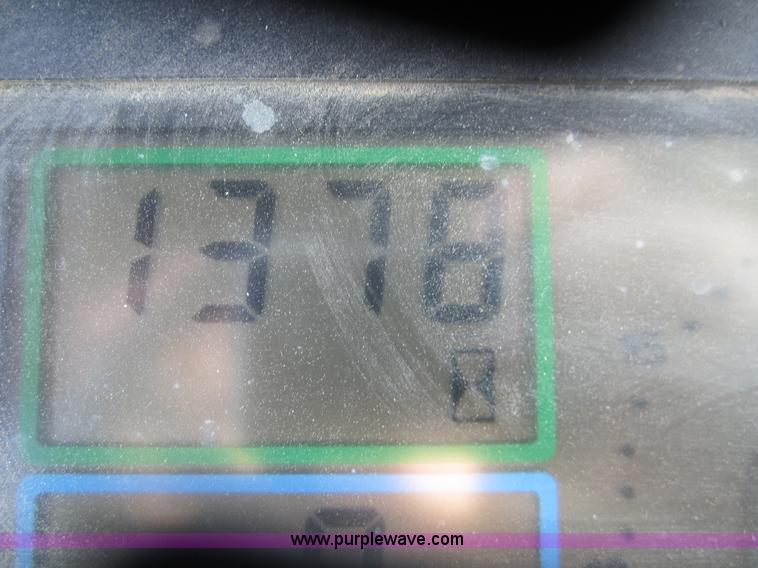 image for item B5671 1998 John Deere 7810 MFWD tractor