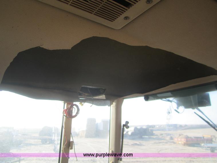 image for item B5671 1998 John Deere 7810 MFWD tractor