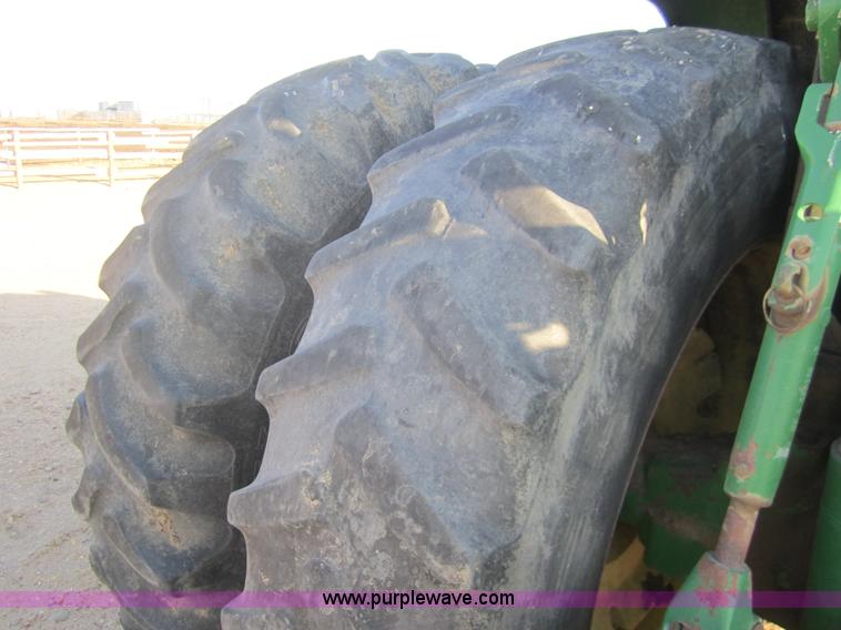 image for item B5671 1998 John Deere 7810 MFWD tractor