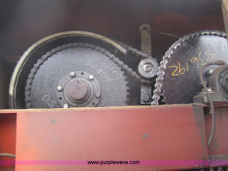 image for item B5672 1984 Ford 8000 feed truck