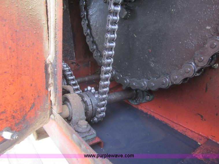 image for item B5672 1984 Ford 8000 feed truck