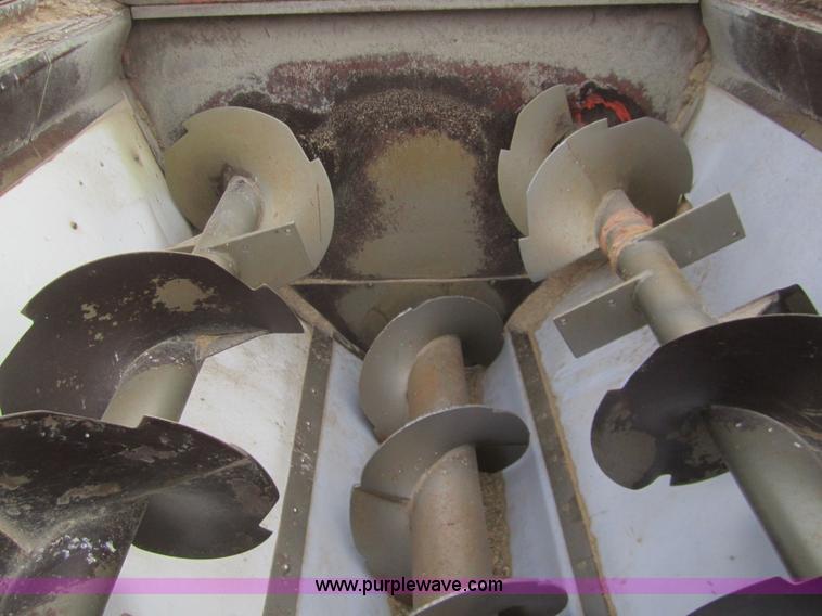 image for item B5672 1984 Ford 8000 feed truck