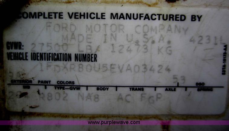image for item B5672 1984 Ford 8000 feed truck