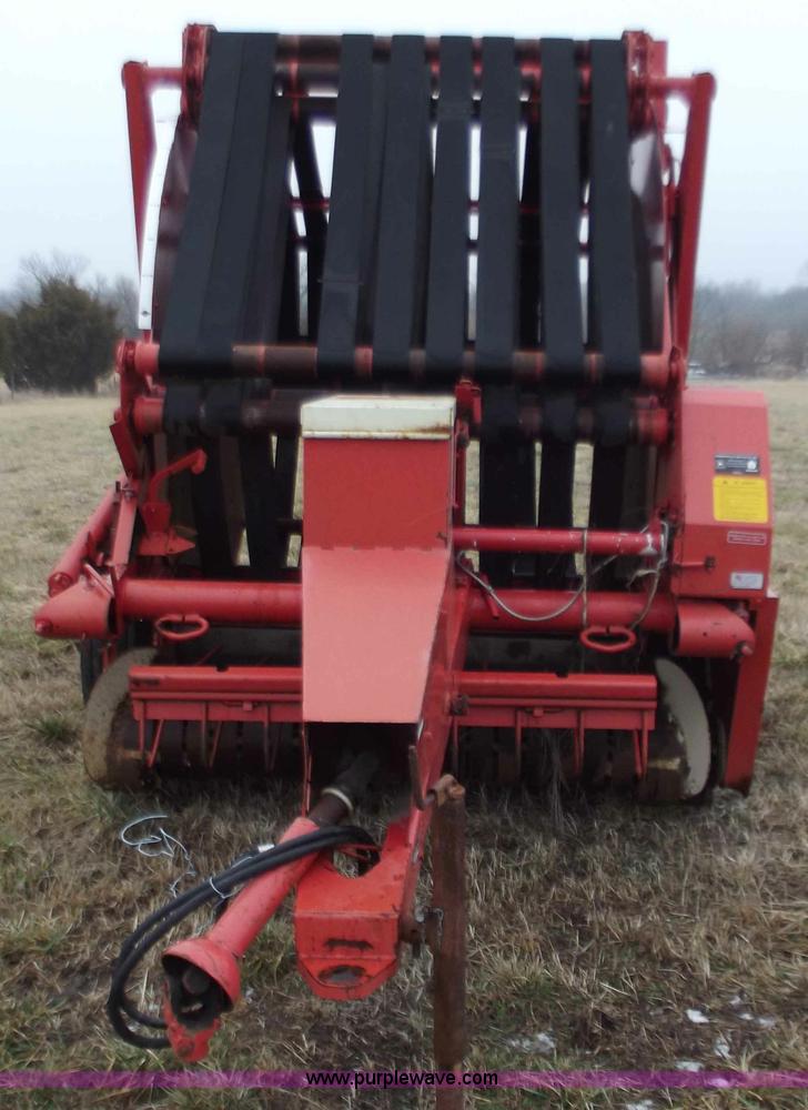 image for item B6248 Hesston 5800 round baler