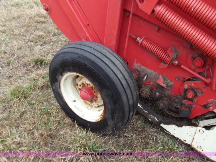image for item B6248 Hesston 5800 round baler